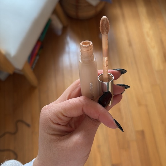 Haus labs triclone skin tech concealer 05 FAIR PEACH - Picture 3 of 3